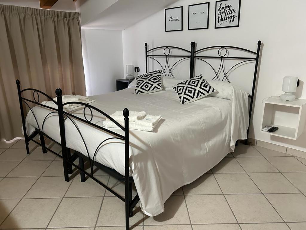 B&B Casa Letizia Trentinara Eksteriør billede